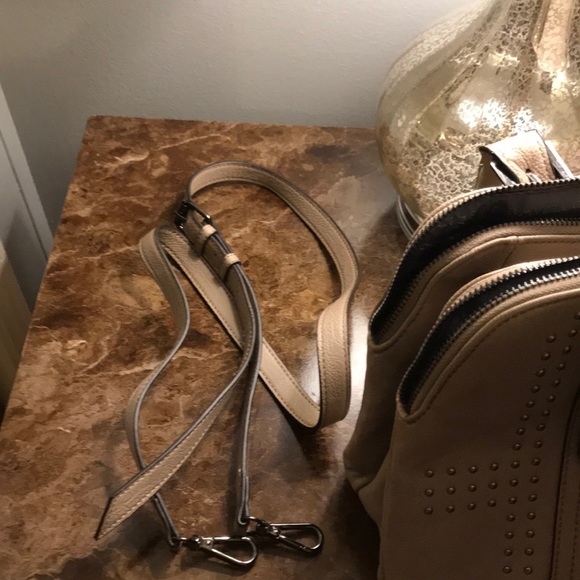 Bag - Picture 2 of 3